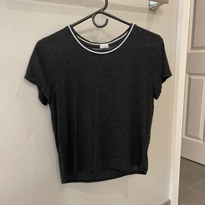 brandy melville shirt in one size